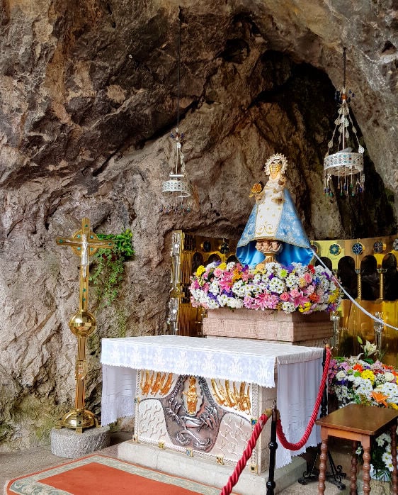 Virgen de Covadonga. La Santina