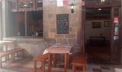  Balbona Picos de Europa Calle Ángel Tárano, 5 Cangas de Onís. Restaurante sidrería en Cangas de Onís. Gastronomía asturiana