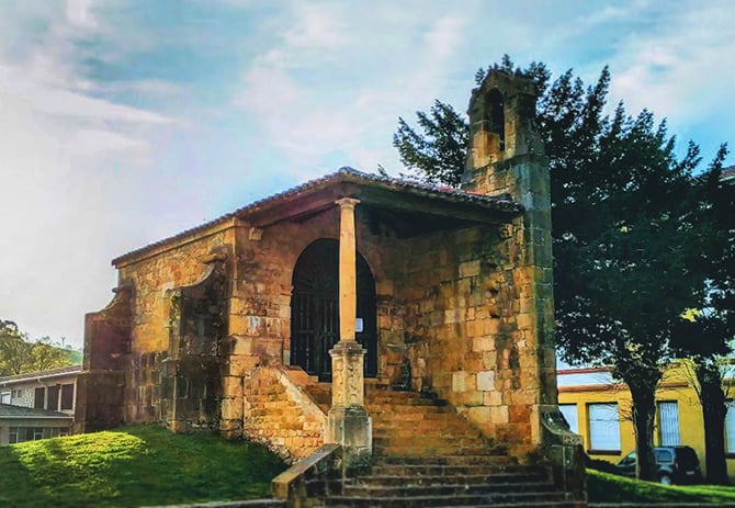 Capilla de Santa Cruz. Cangas de Onís