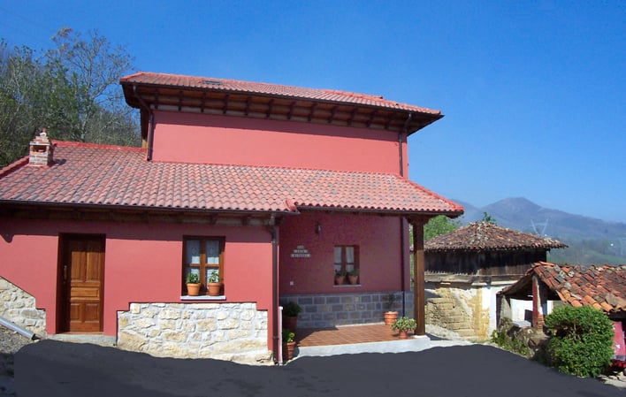 Casa Miyares** Casa en Pedrugada, Cangas de Onís.