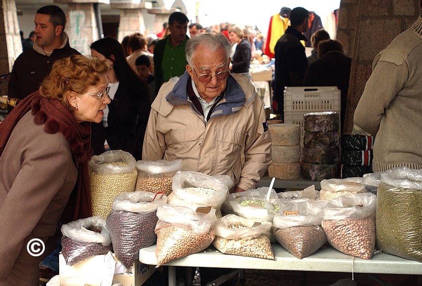 Mercado de Cangas de Onís. Productos de la tierra