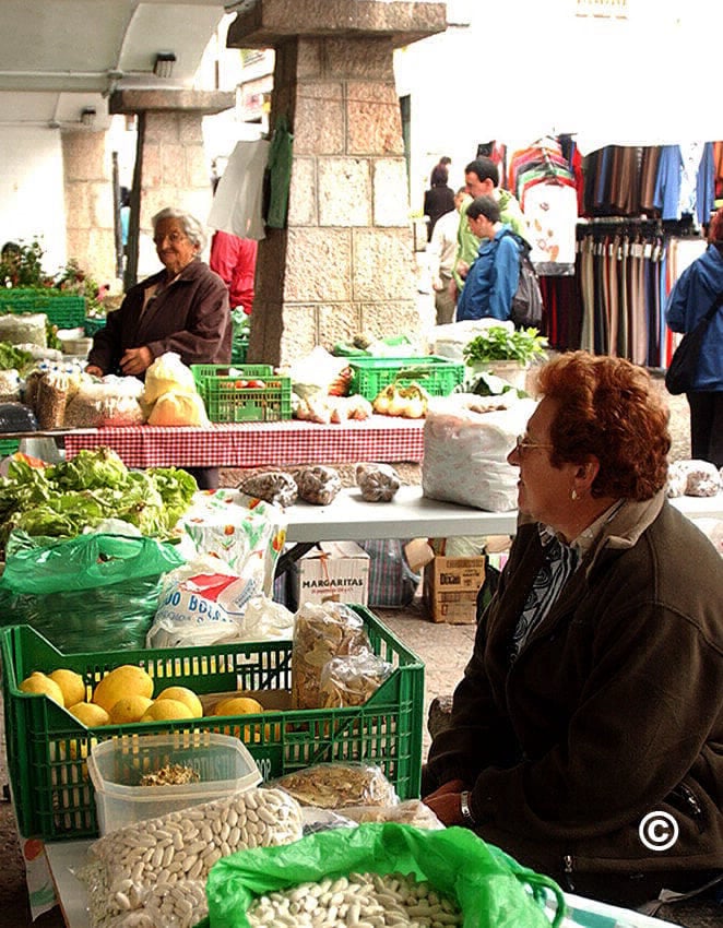 Mercado de Cangas de Onís. Productos de la tierra
